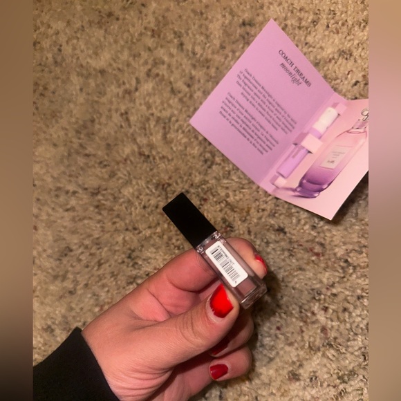 Coach beauty sample and smashbox stepped out lipgloss makeup - Picture 5 of 5